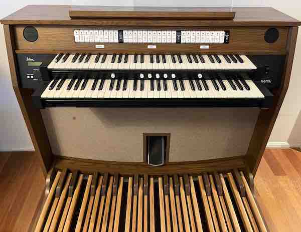 Allen Historique Used organ for sale