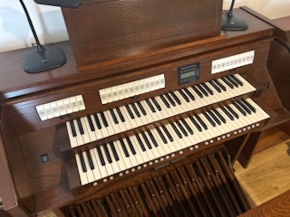 Content Clavis 224R Used organ for sale